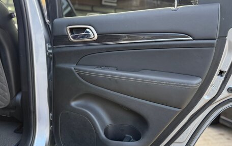 Jeep Grand Cherokee, 2014 год, 2 360 000 рублей, 22 фотография