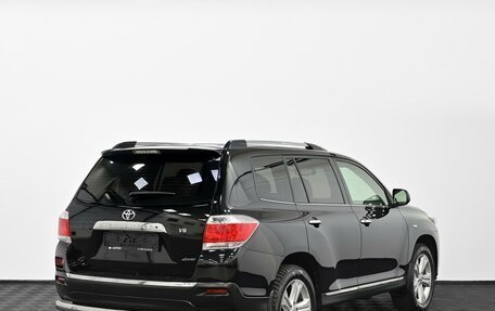 Toyota Highlander III, 2013 год, 1 725 000 рублей, 4 фотография