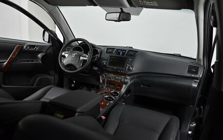 Toyota Highlander III, 2013 год, 1 725 000 рублей, 5 фотография