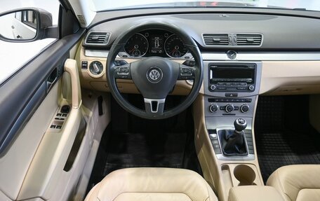 Volkswagen Passat B7, 2012 год, 1 199 900 рублей, 12 фотография
