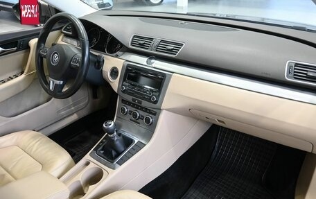 Volkswagen Passat B7, 2012 год, 1 199 900 рублей, 10 фотография