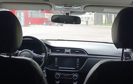 KIA Rio IV, 2018 год, 1 610 000 рублей, 17 фотография