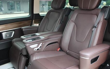 Mercedes-Benz V-Класс, 2022 год, 5 310 000 рублей, 13 фотография