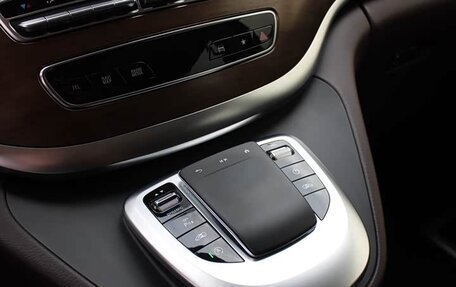 Mercedes-Benz V-Класс, 2022 год, 5 310 000 рублей, 14 фотография