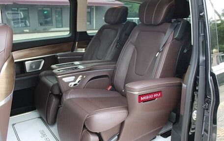Mercedes-Benz V-Класс, 2022 год, 5 310 000 рублей, 17 фотография