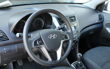 Hyundai Solaris II рестайлинг, 2016 год, 882 000 рублей, 10 фотография