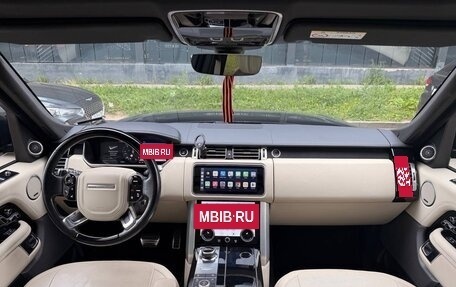 Land Rover Range Rover IV рестайлинг, 2018 год, 5 600 000 рублей, 16 фотография