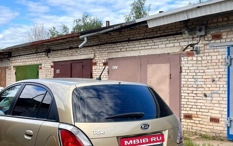 KIA Rio II, 2011 год, 595 000 рублей, 2 фотография