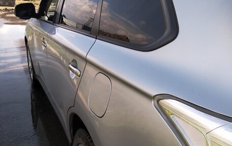 Mitsubishi Outlander III рестайлинг 3, 2013 год, 1 500 000 рублей, 14 фотография