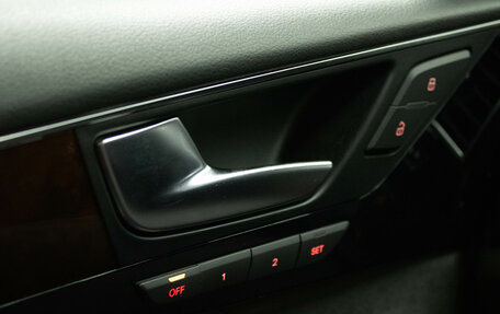 Audi A8, 2010 год, 1 349 000 рублей, 12 фотография