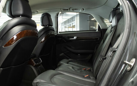 Audi A8, 2010 год, 1 349 000 рублей, 10 фотография