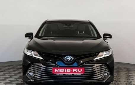 Toyota Camry, 2019 год, 2 249 000 рублей, 2 фотография