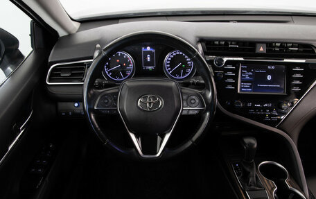 Toyota Camry, 2019 год, 2 249 000 рублей, 11 фотография