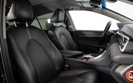 Toyota Camry, 2019 год, 2 249 000 рублей, 20 фотография