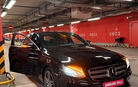 Mercedes-Benz E-Класс, 2018 год, 3 600 000 рублей, 1 фотография