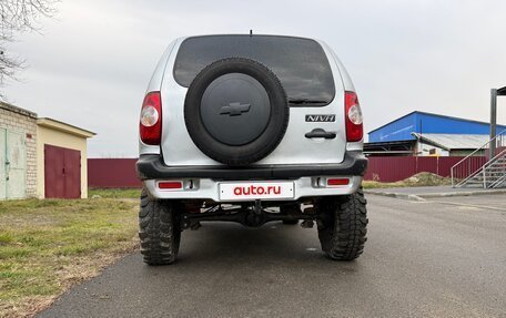 Chevrolet Niva I рестайлинг, 2004 год, 670 000 рублей, 6 фотография