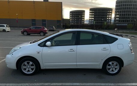 Toyota Prius, 2008 год, 700 000 рублей, 4 фотография