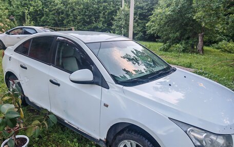 Chevrolet Cruze II, 2010 год, 650 000 рублей, 4 фотография
