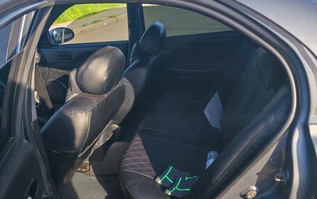 Hyundai Sonata IV рестайлинг, 2005 год, 320 000 рублей, 8 фотография