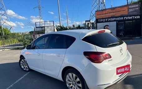 Opel Astra J, 2012 год, 770 000 рублей, 4 фотография