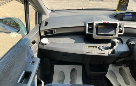 Honda Freed I, 2012 год, 1 279 000 рублей, 19 фотография