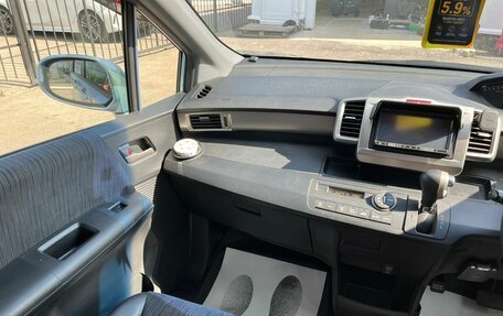 Honda Freed I, 2012 год, 1 279 000 рублей, 17 фотография