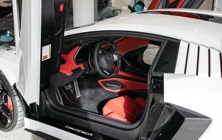 Lamborghini Countach, 1991 год, 272 000 000 рублей, 6 фотография