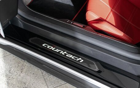Lamborghini Countach, 1991 год, 272 000 000 рублей, 7 фотография