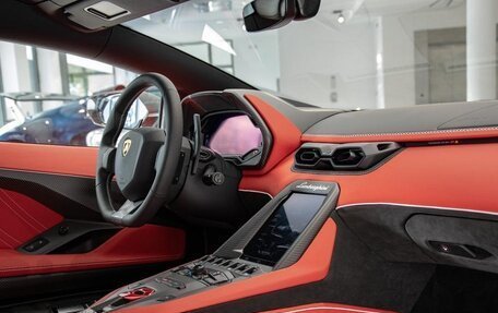 Lamborghini Countach, 1991 год, 272 000 000 рублей, 16 фотография