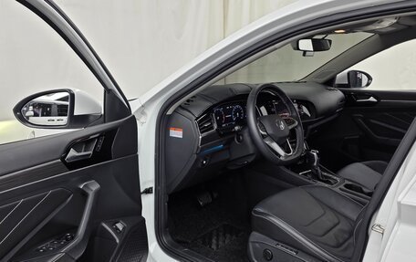 Volkswagen Jetta VII, 2023 год, 1 800 000 рублей, 31 фотография
