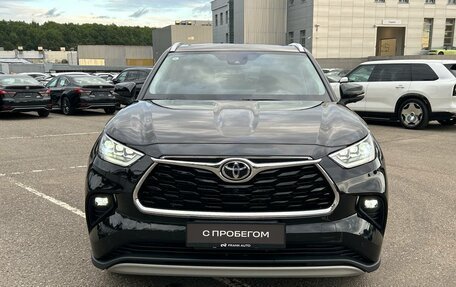 Toyota Highlander, 2025 год, 4 799 000 рублей, 2 фотография