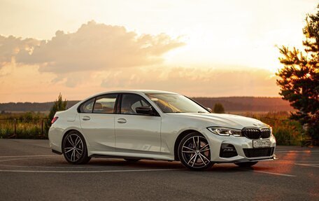 BMW 3 серия, 2019 год, 6 000 000 рублей, 3 фотография