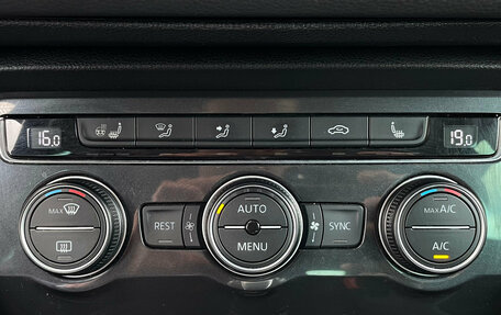 Volkswagen Tiguan II, 2020 год, 2 640 000 рублей, 20 фотография