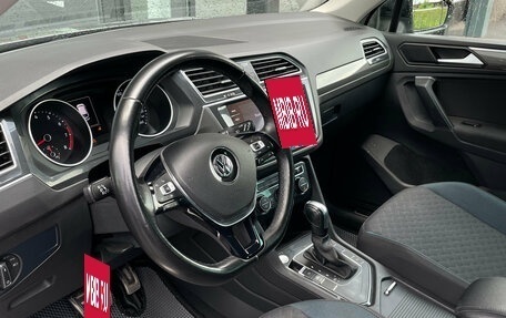 Volkswagen Tiguan II, 2020 год, 2 640 000 рублей, 10 фотография