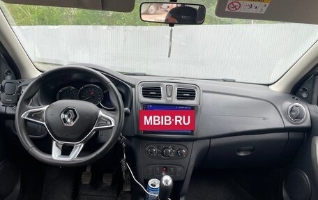 Renault Logan II, 2018 год, 779 000 рублей, 13 фотография