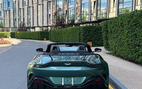 Aston Martin V12 Vantage, 2023 год, 34 000 000 рублей, 7 фотография