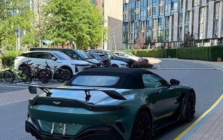 Aston Martin V12 Vantage, 2023 год, 34 000 000 рублей, 11 фотография