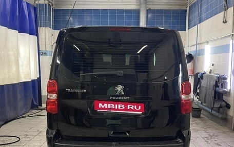 Peugeot Traveller I, 2020 год, 2 400 000 рублей, 2 фотография