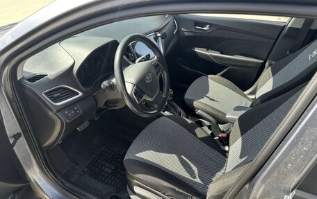 Hyundai Solaris II рестайлинг, 2018 год, 1 650 000 рублей, 9 фотография