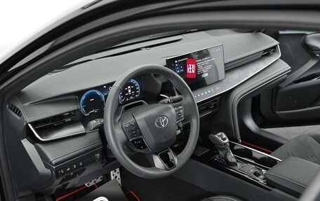 Toyota Camry, 2026 год, 4 050 000 рублей, 14 фотография