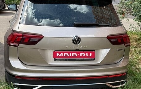 Volkswagen Tiguan II, 2021 год, 2 850 000 рублей, 22 фотография