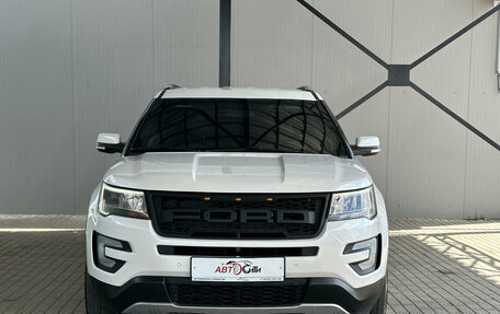 Ford Explorer VI, 2016 год, 1 895 000 рублей, 2 фотография