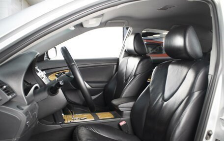 Toyota Camry, 2006 год, 1 060 000 рублей, 8 фотография