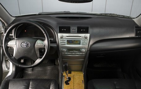 Toyota Camry, 2006 год, 1 060 000 рублей, 5 фотография