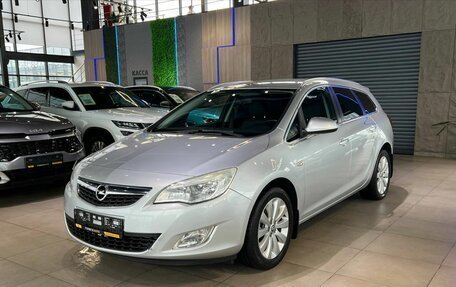 Opel Astra J, 2012 год, 985 000 рублей, 1 фотография