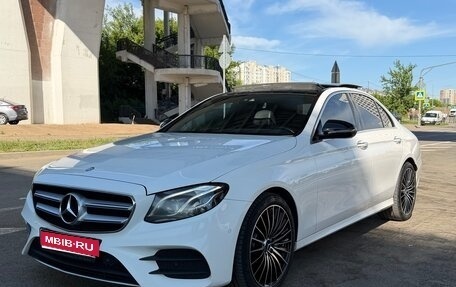 Mercedes-Benz E-Класс, 2016 год, 3 550 000 рублей, 1 фотография
