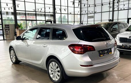 Opel Astra J, 2012 год, 985 000 рублей, 7 фотография