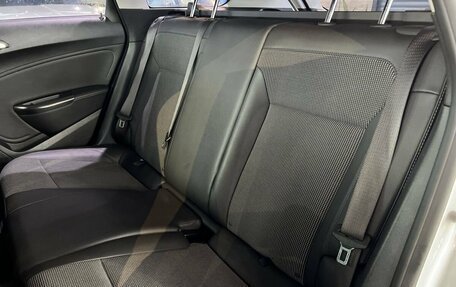 Opel Astra J, 2012 год, 985 000 рублей, 24 фотография