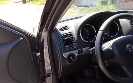 Skoda Yeti I рестайлинг, 2014 год, 1 600 000 рублей, 35 фотография