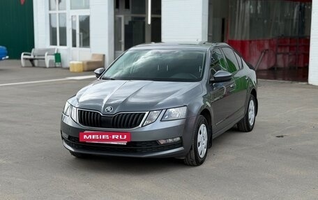 Skoda Octavia, 2018 год, 1 450 000 рублей, 2 фотография